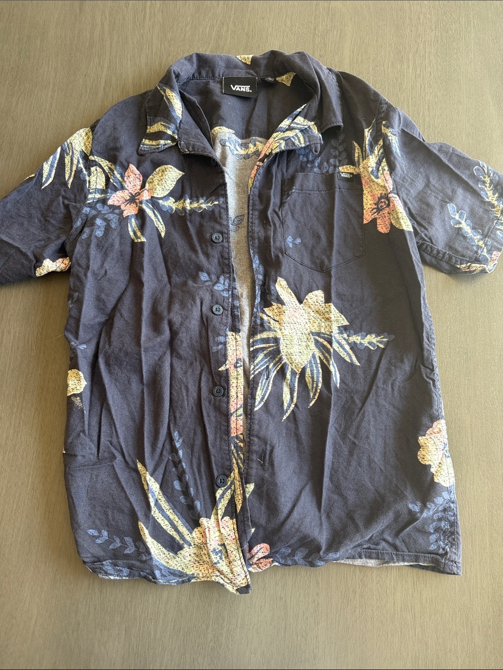 Vans Black Floral Short-Sleeve Button Down Shirt